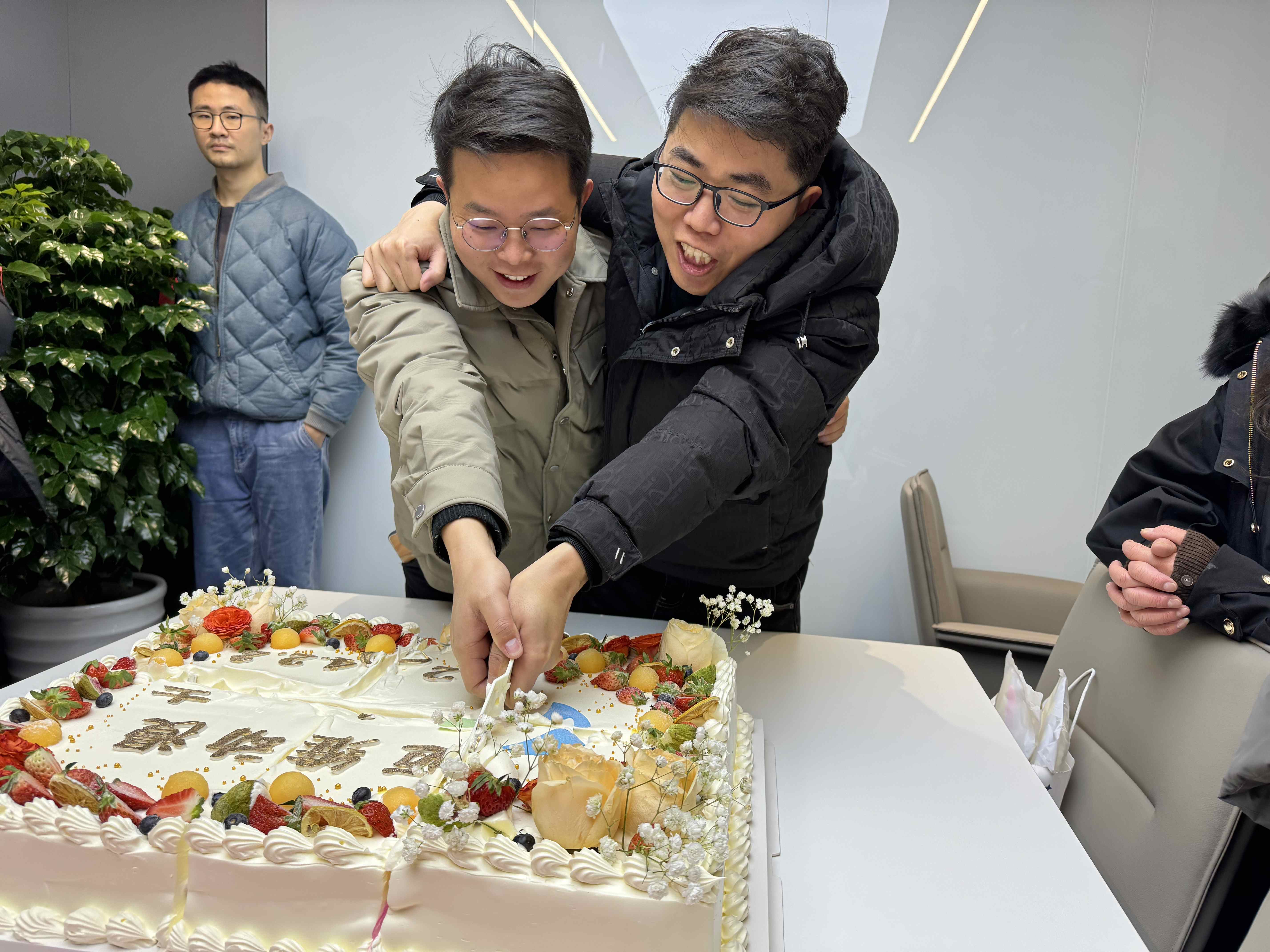 上海邁維動(dòng)漫科技有限公司喜迎新年喬遷之喜：立足新起點(diǎn)，開啟新征程！(圖9)