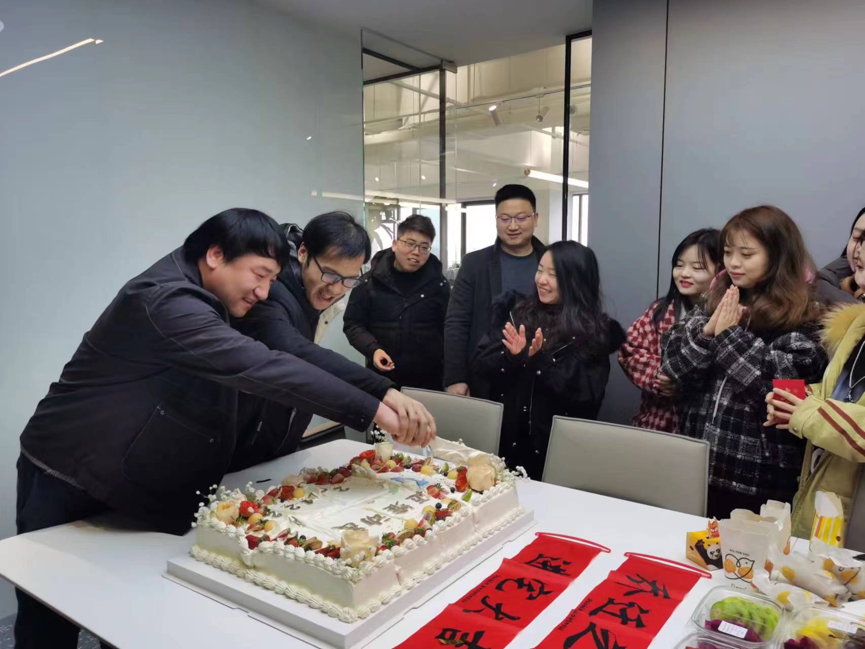 上海邁維動(dòng)漫科技有限公司喜迎新年喬遷之喜：立足新起點(diǎn)，開啟新征程！(圖11)